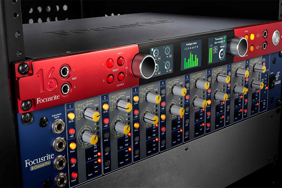 аудиоинтерфейс компании Focusrite